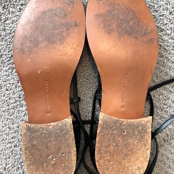 Straps Zara Heeled Sandal - Picture 8 of 8